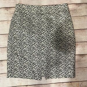J. CREW PENCIL SKIRT Deep Olive Ivory Nature Squiggle Pattern size 2
